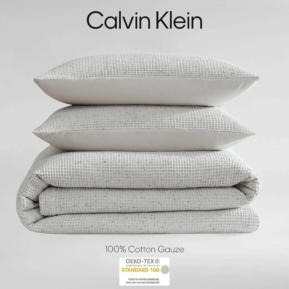 Calvin Klein - Queen Duvet Cover Set